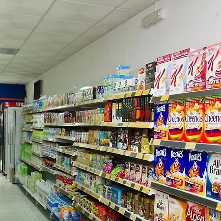 Waterfront - 4 Sleeps Lejlighed *