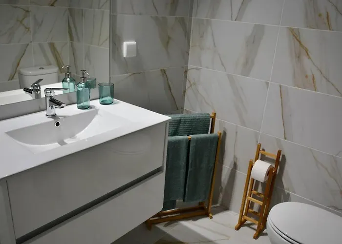 Waterfront - 4 Sleeps Lejlighed