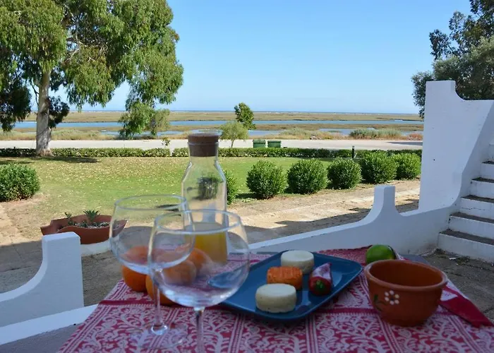 Waterfront - 4 Sleeps Lejlighed