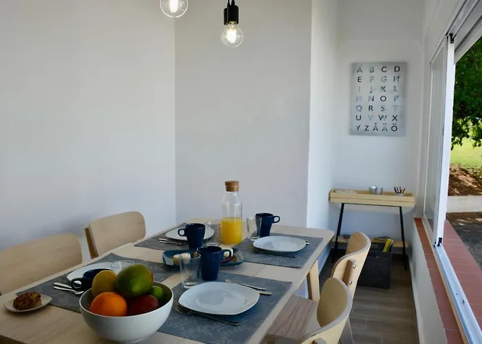 Waterfront - 4 Sleeps