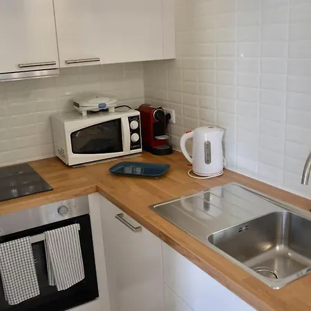 Waterfront - 4 Sleeps