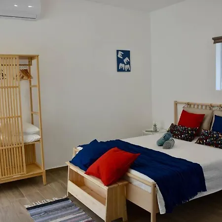 Διαμέρισμα Waterfront - 4 Sleeps *