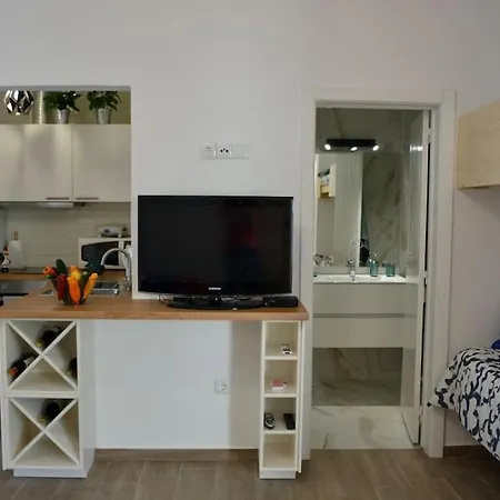 Апартаменты Waterfront - 4 Sleeps