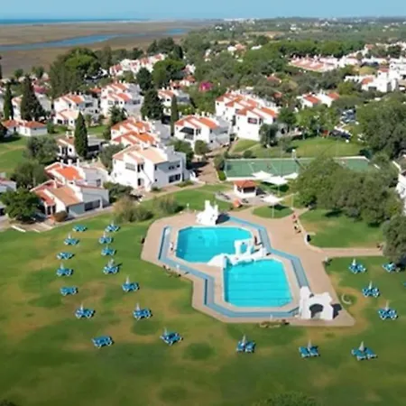 Waterfront - 4 Sleeps Апартаменты *