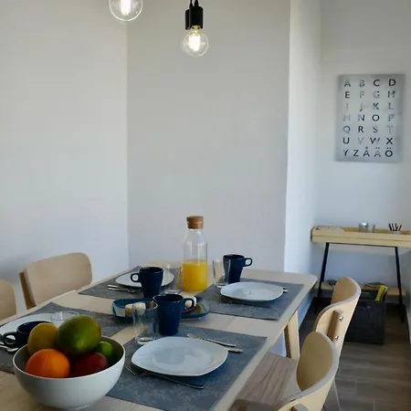 Waterfront - 4 Sleeps