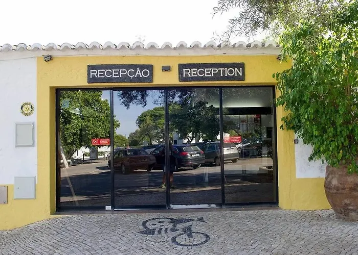 Waterfront - 4 Sleeps アパート タヴィラ