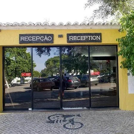Waterfront - 4 Sleeps Apartment Tavira